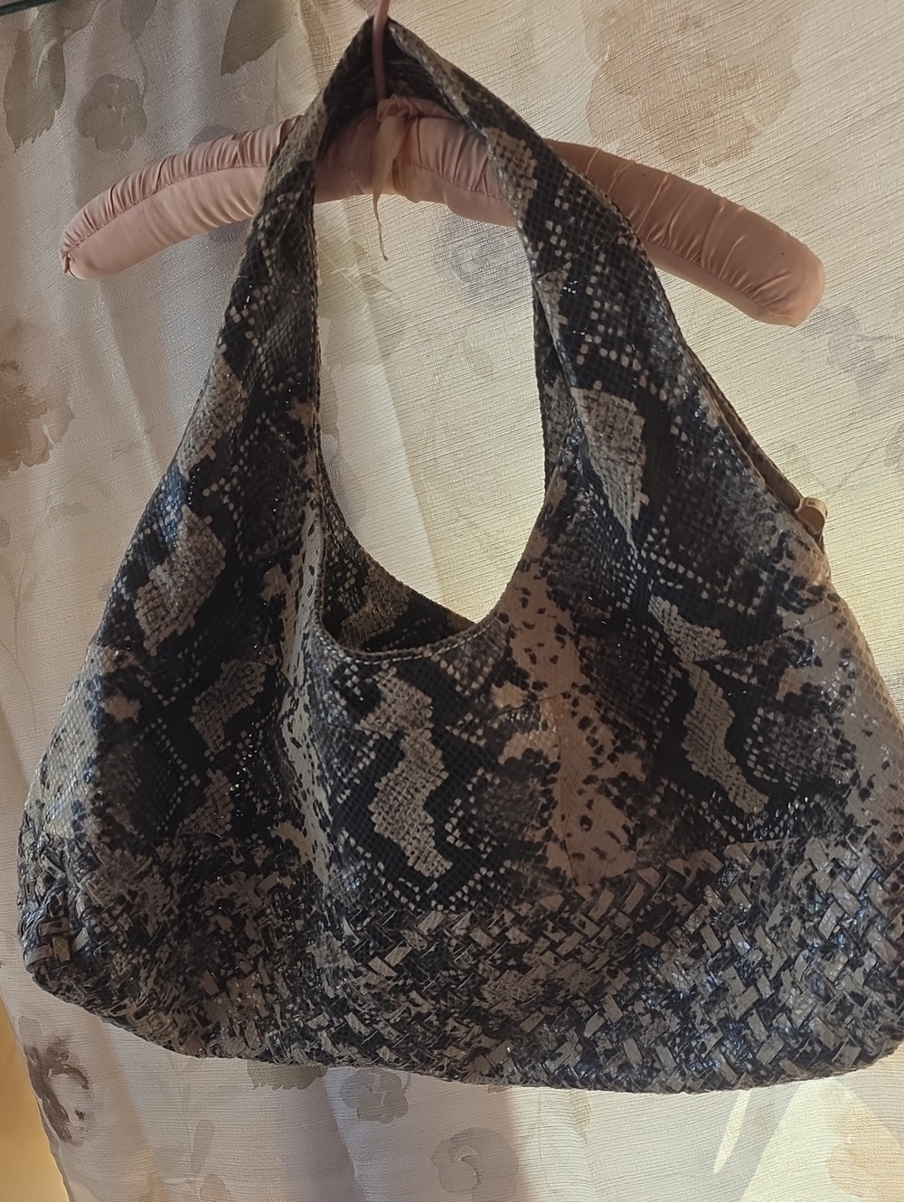 ANTONIO MELANI Black and Cream Snake-Print Shoulder Hobo